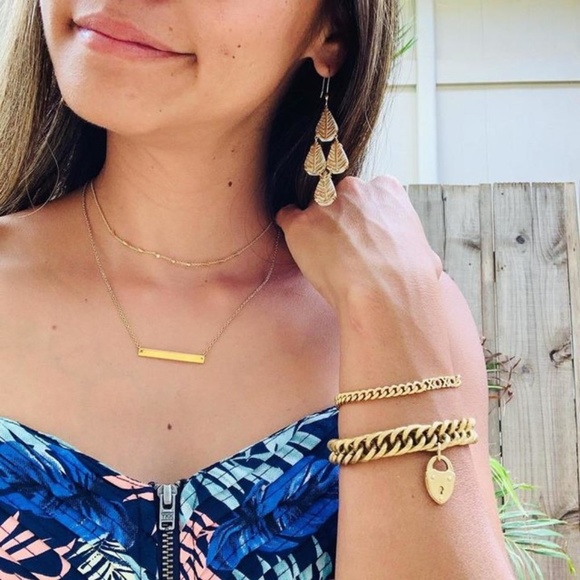 :: S&D Versatile 2-in-1 Pearl Drop Botanical Chandelier Earrings - Picture 10 of 10